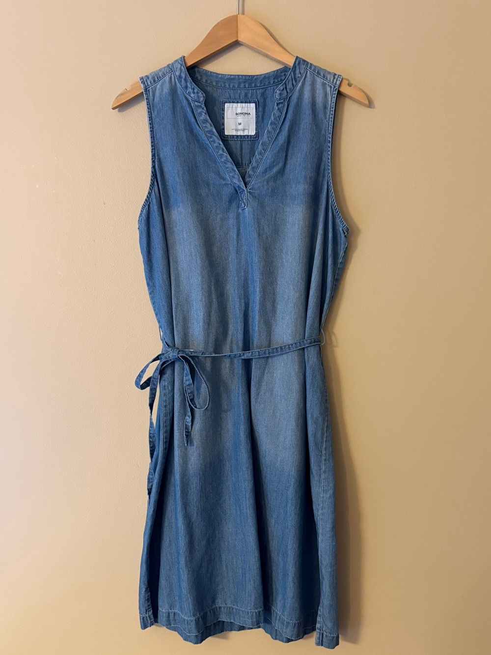 Sonoma Sleeveless Chambray Light Wash Denim Dress Size M in Excellent Condition